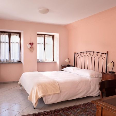 L'Aromatario Bed & Breakfast Neive Bagian luar foto