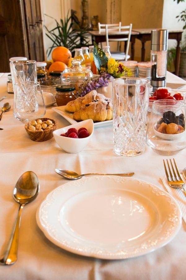 L'Aromatario Bed & Breakfast Neive Bagian luar foto