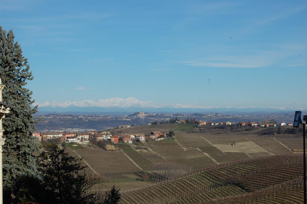 L'Aromatario Bed & Breakfast Neive Bagian luar foto