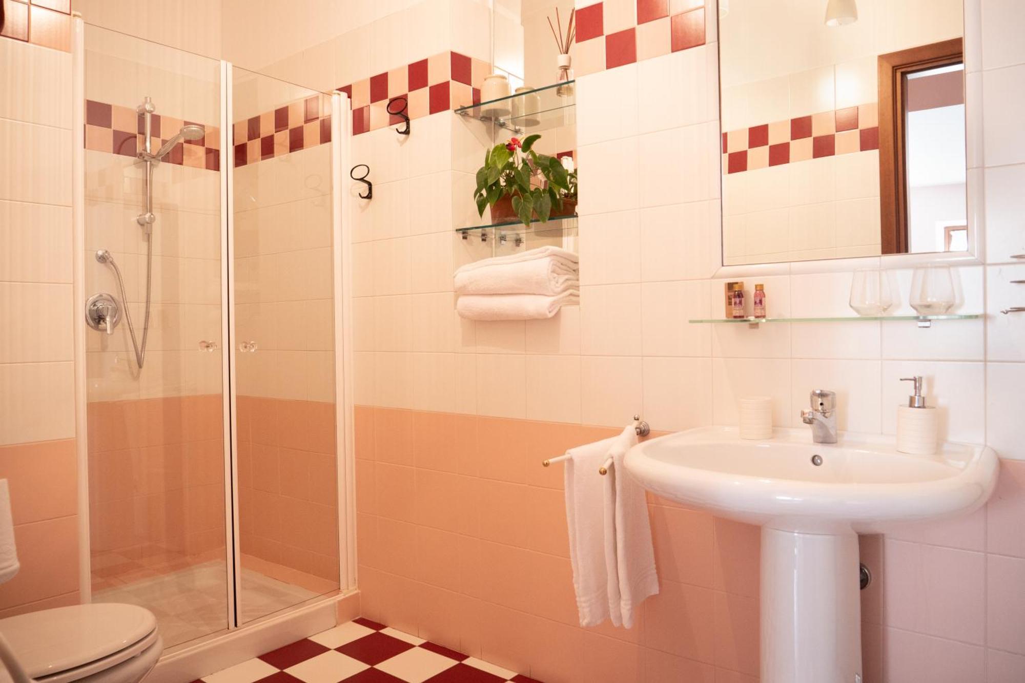 L'Aromatario Bed & Breakfast Neive Bagian luar foto