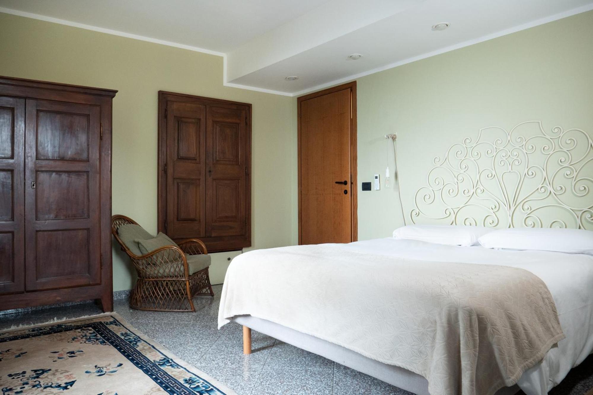 L'Aromatario Bed & Breakfast Neive Bagian luar foto