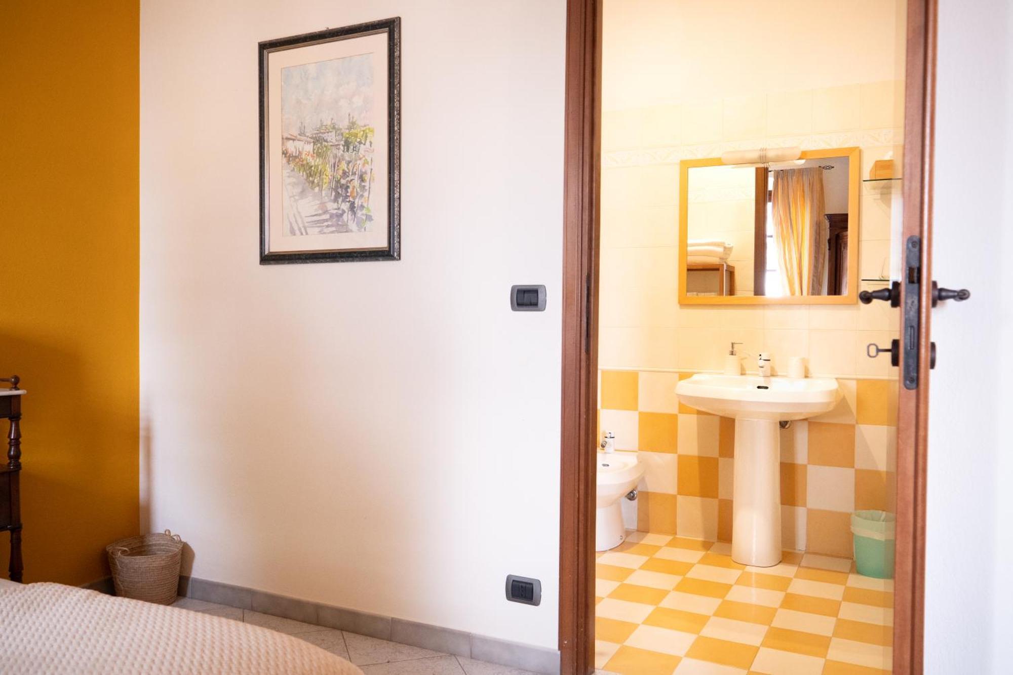 L'Aromatario Bed & Breakfast Neive Bagian luar foto