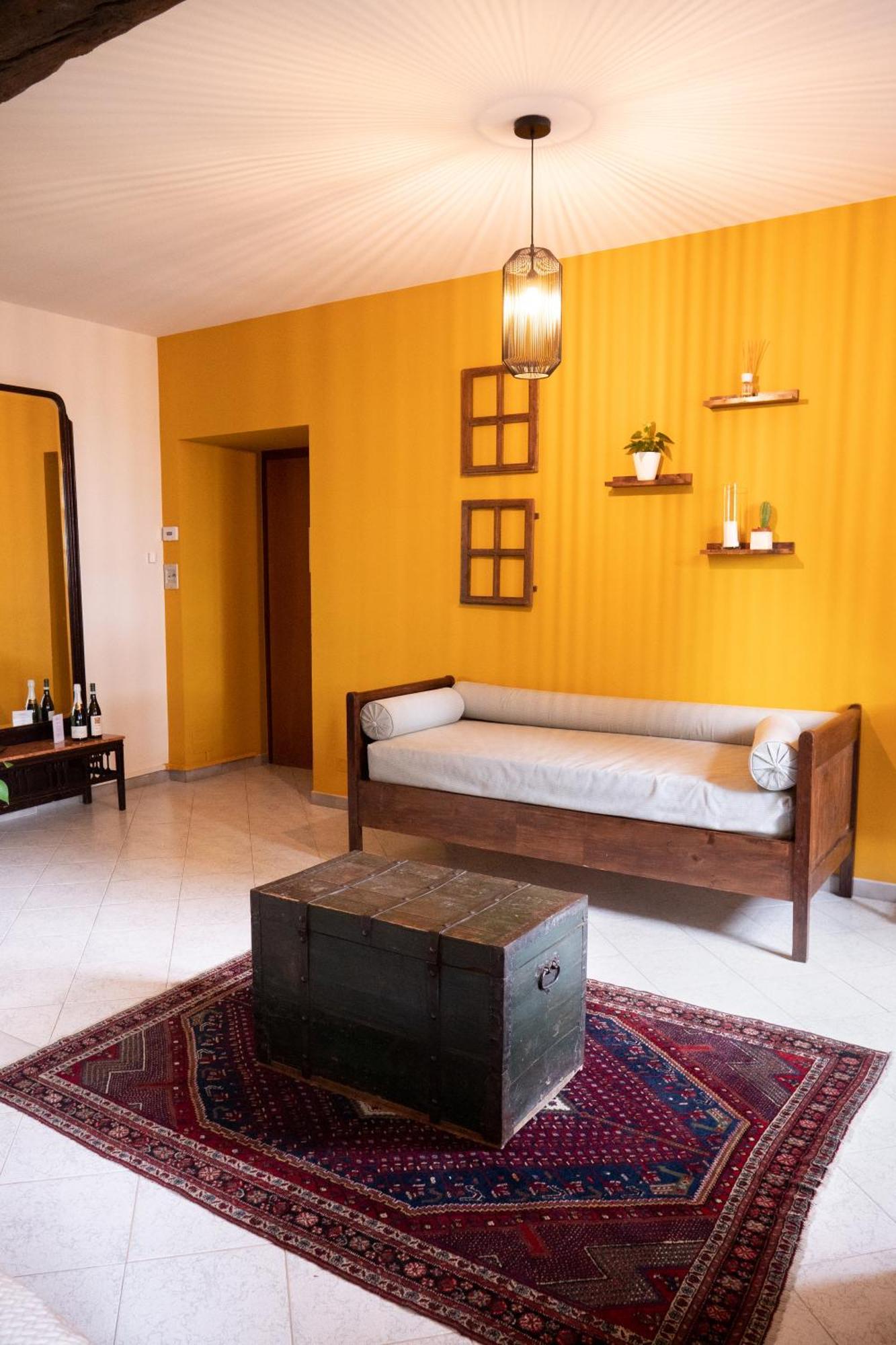 L'Aromatario Bed & Breakfast Neive Bagian luar foto