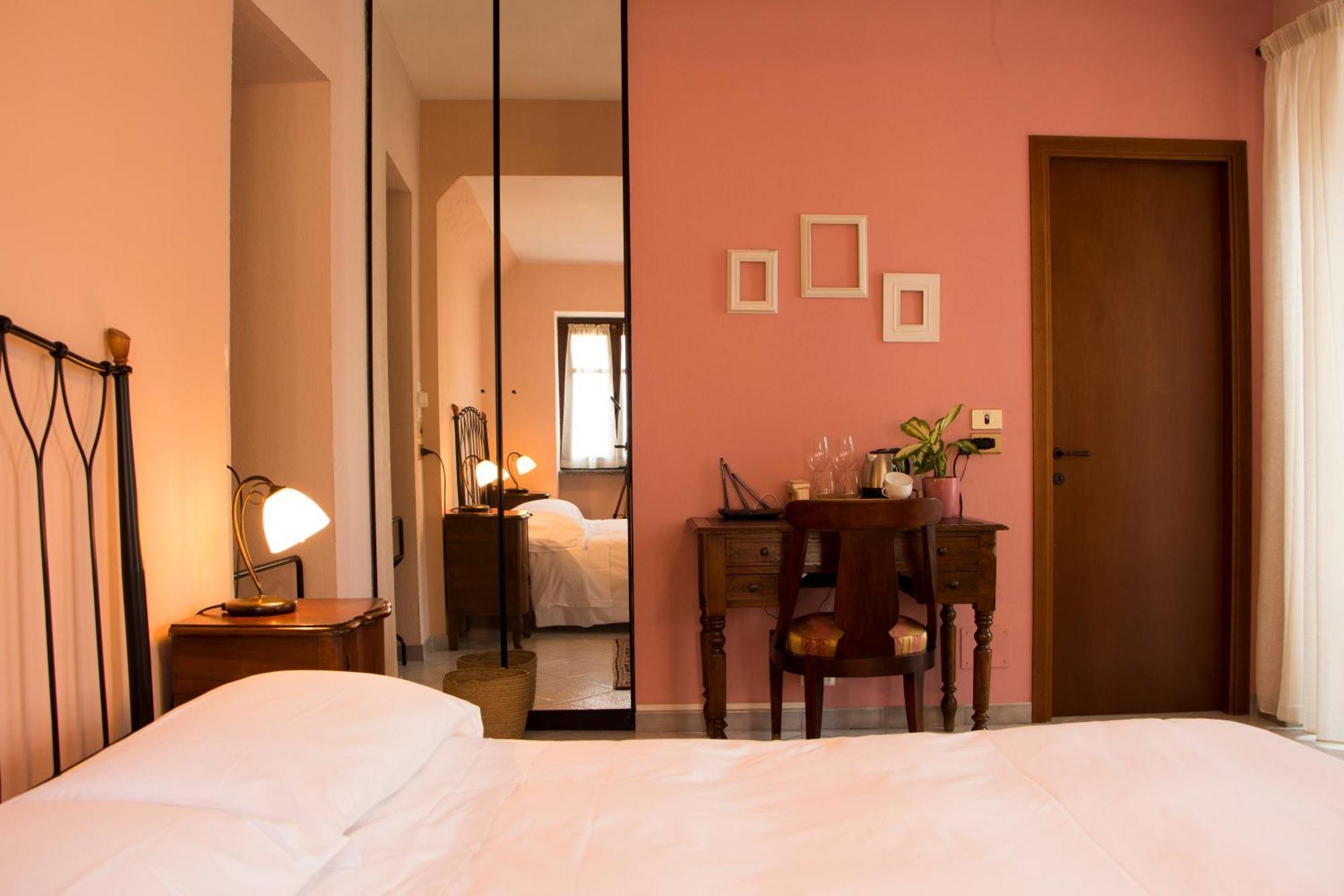 L'Aromatario Bed & Breakfast Neive Bagian luar foto